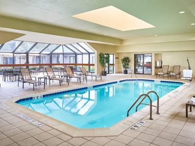 Hotel Courtyard Chicago / Itasca 3*