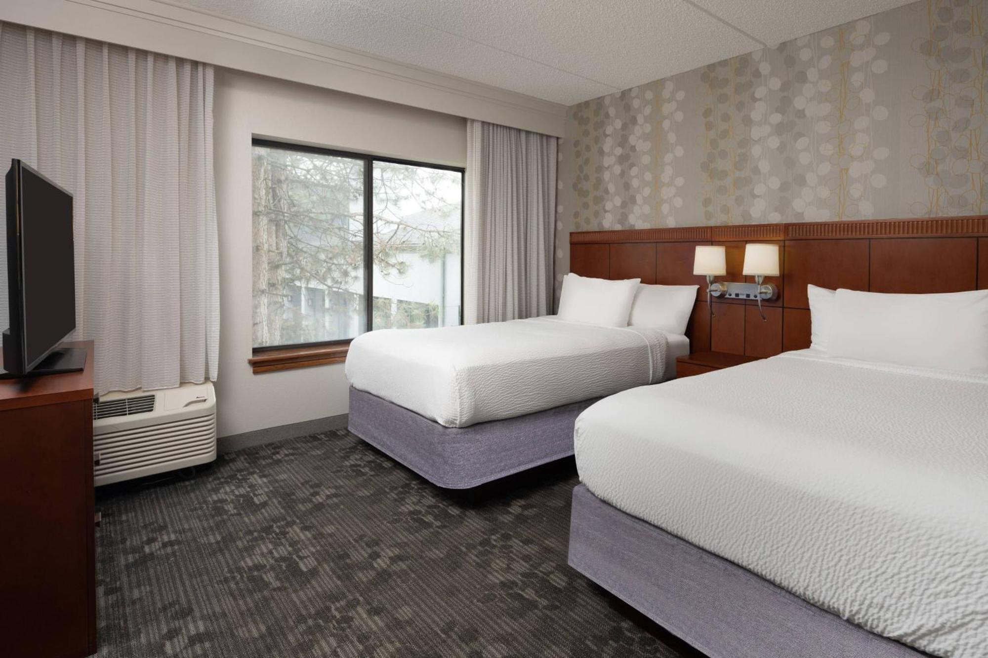 Courtyard Chicago / Itasca 3* Wood Dale